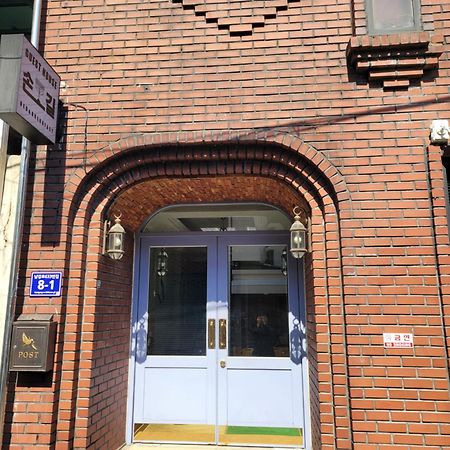 Son-Gil Guesthouse Čindžu Exteriér fotografie